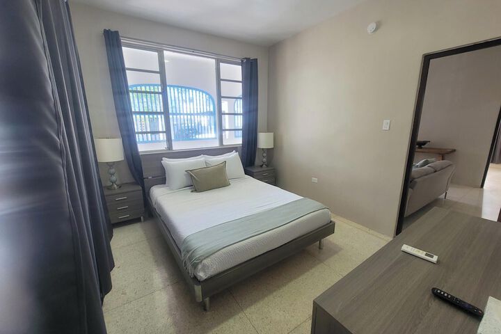 Room 9 of 31