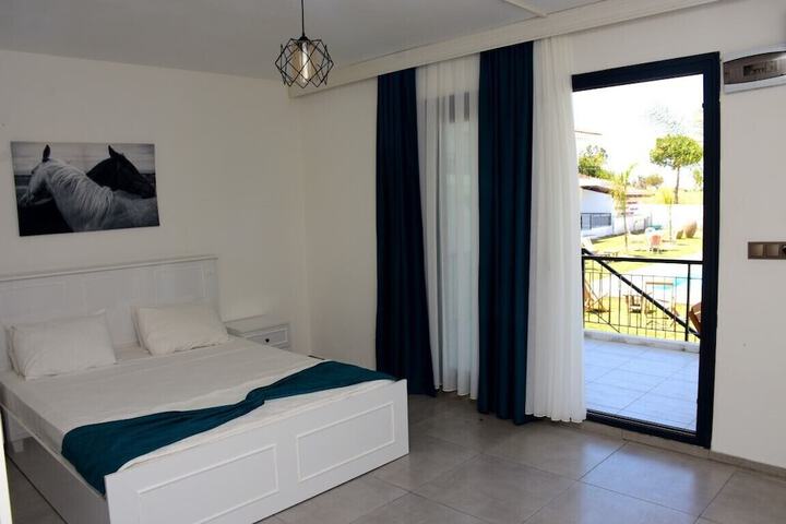 Room 19 of 68