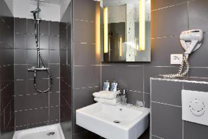 Bath Photo