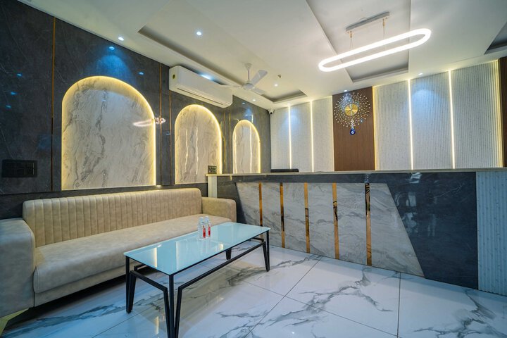 Hotel Interior 5 of 33