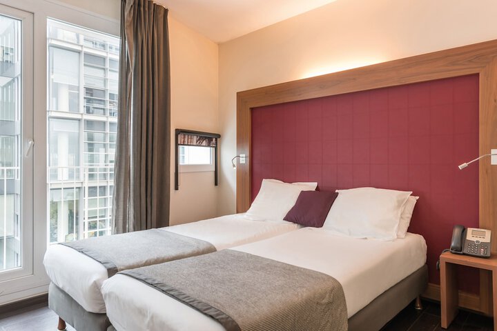 Room 8 of 39
