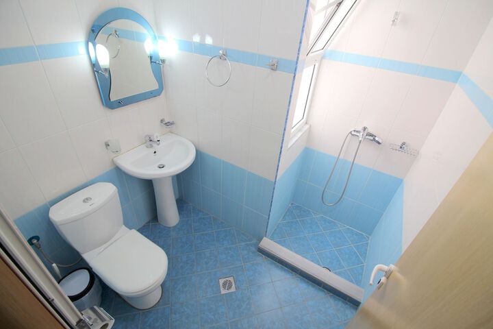 Room 47 of 58