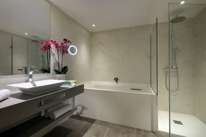 Bathroom Interior Photo
