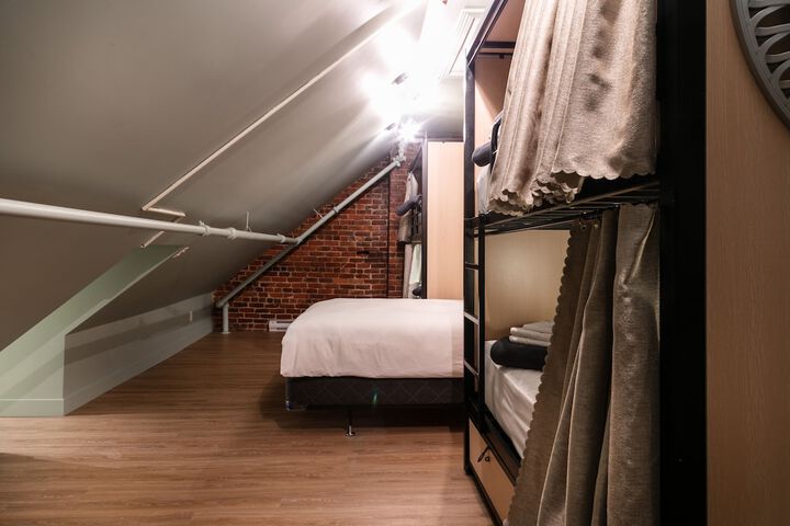 Room 12 of 59