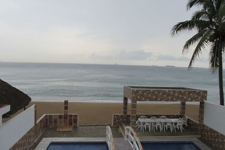 Pool 42 of 78
