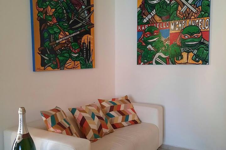 Room 22 of 35