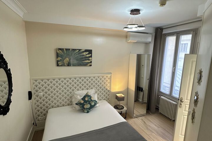 Room 15 of 85