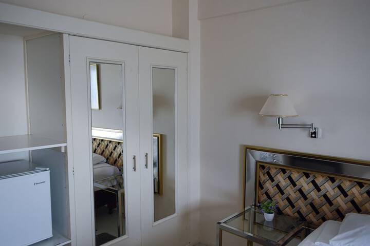 Room 131 of 261