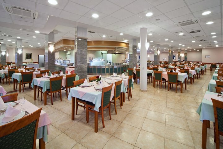 Dining 50 of 83