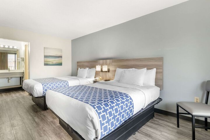 2 Double Beds Efficiency (3 of 13)