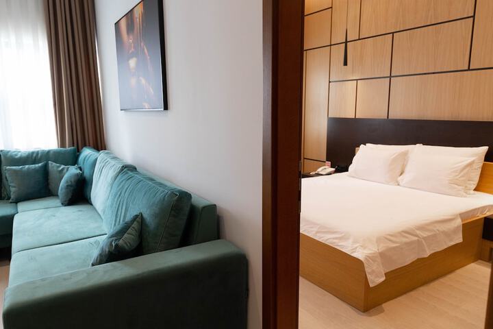 Room 15 of 26