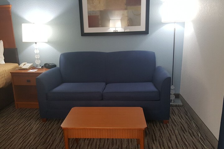 2 Double Beds (2 of 10)