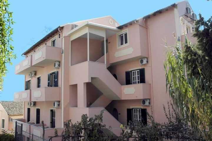 Alexis Apartments Benitses in Corfu