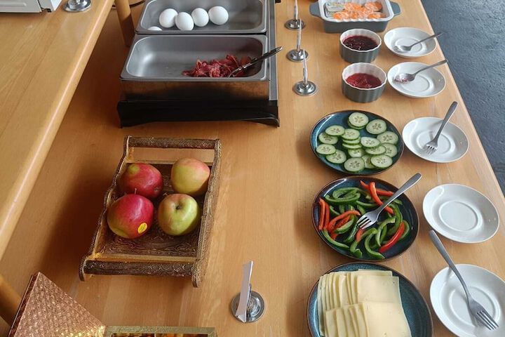 Dining 59 of 77