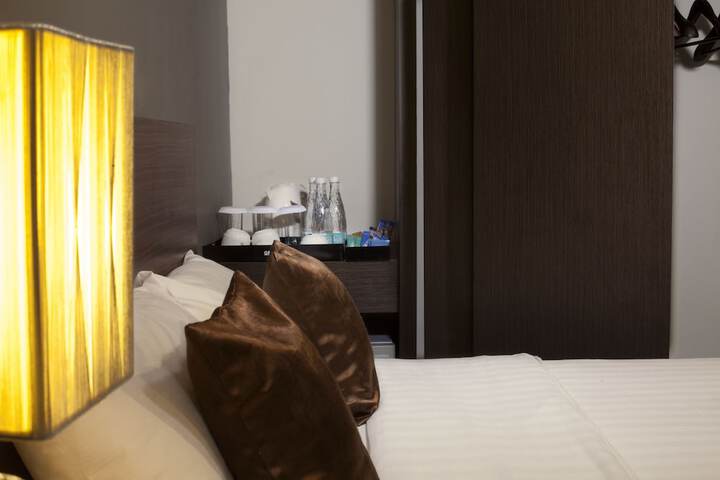 Room 4 of 51