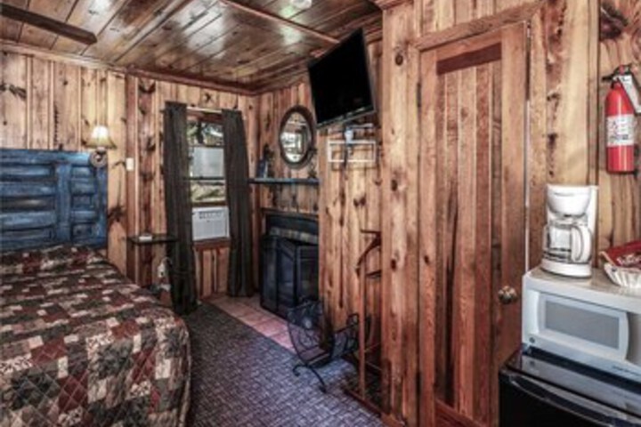 Room 26 of 29