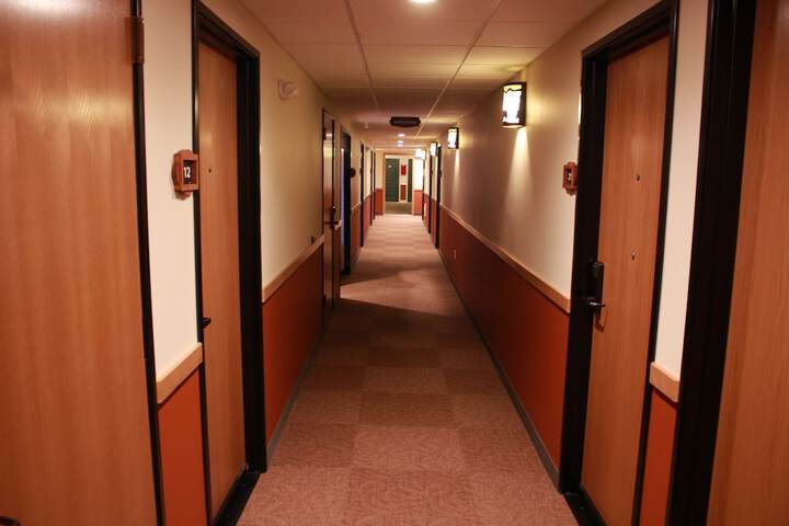 Ballroom/Hall 30 of 39