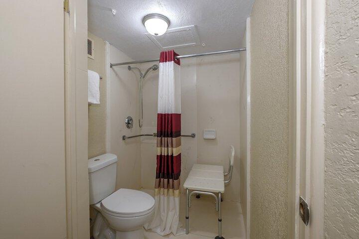 ADA Accessible Superior King with Roll in Shower (6 of 8)