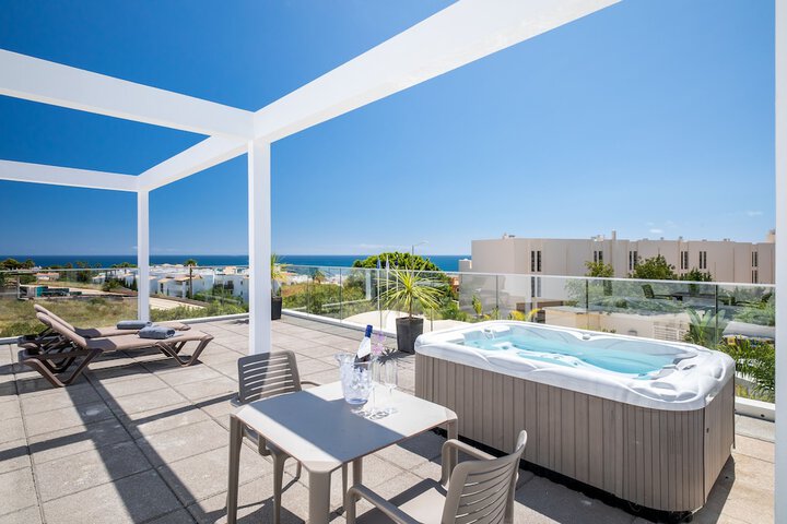 Terrace/Patio 64 of 157