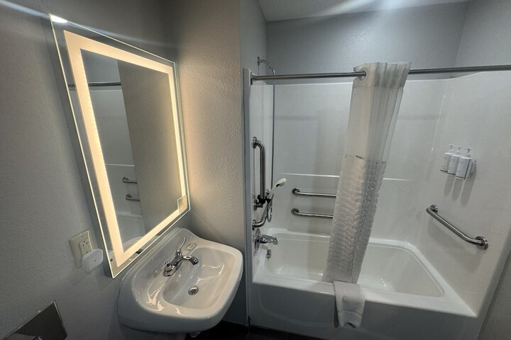 Room 19 of 26