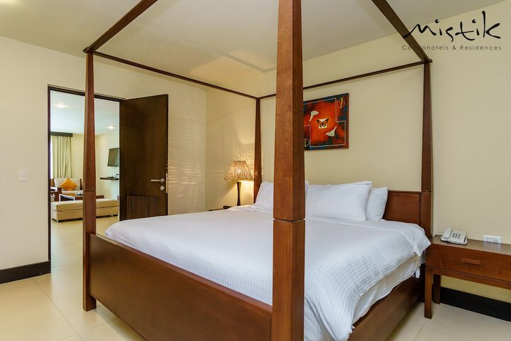 Room 18 of 147