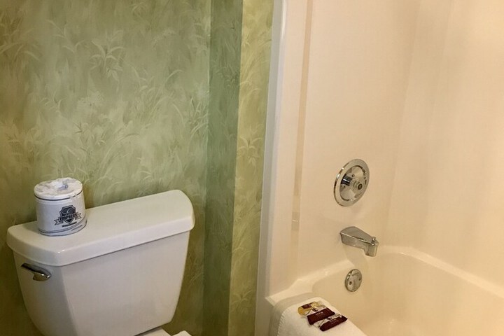 Room 21 of 31