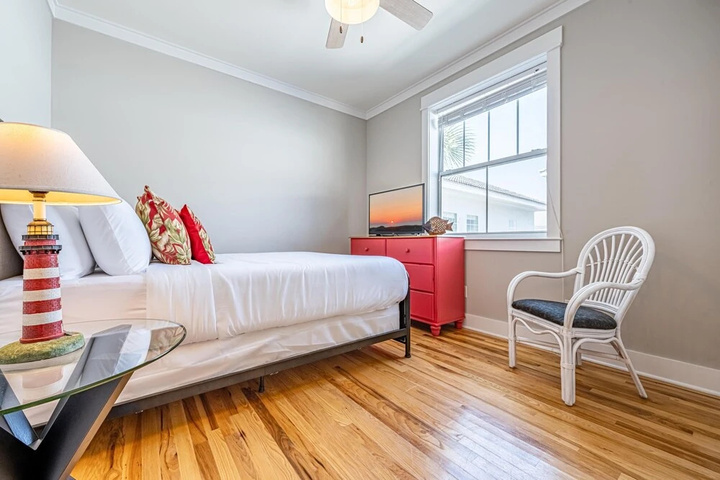 Room 3 of 17