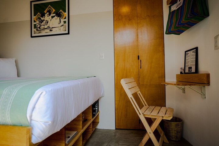 Room 26 of 92