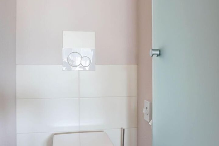 Room 33 of 69