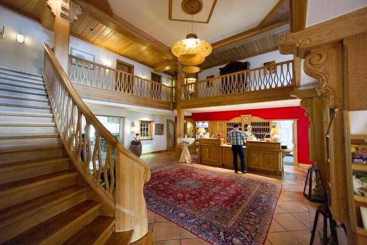 Hotel Lobby