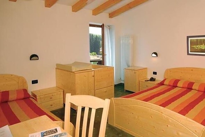 Room 5 of 39