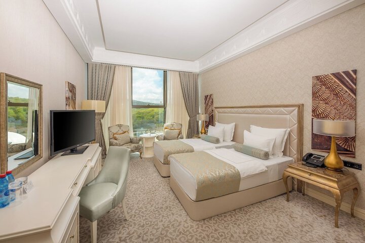 Room 12 of 54