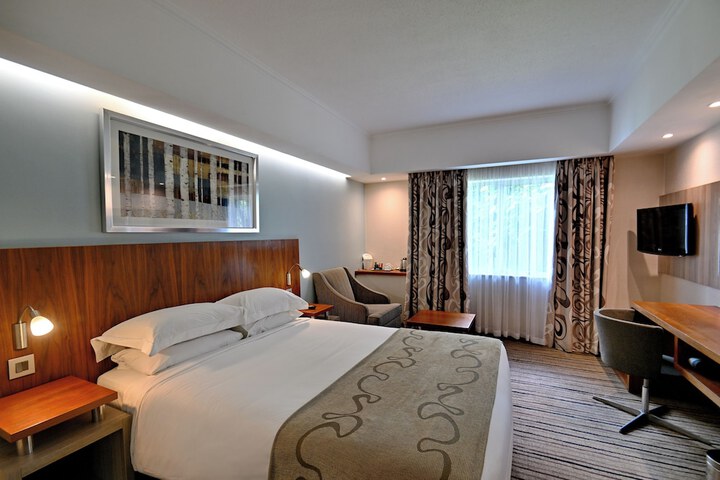 Room 6 of 21