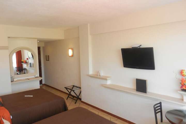 Room 15 of 60