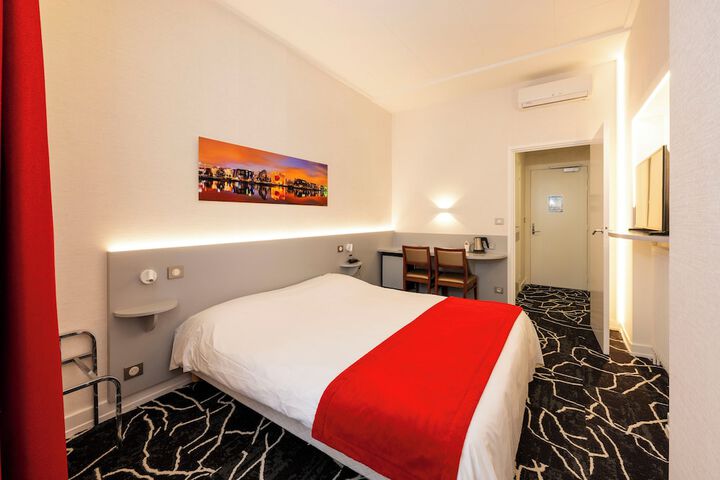 Room 38 of 70