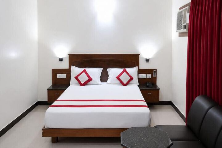 Room 6 of 14