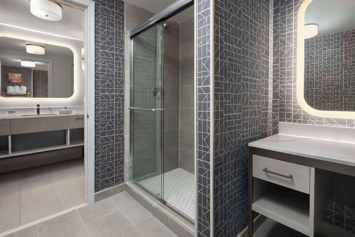 Bathroom shower