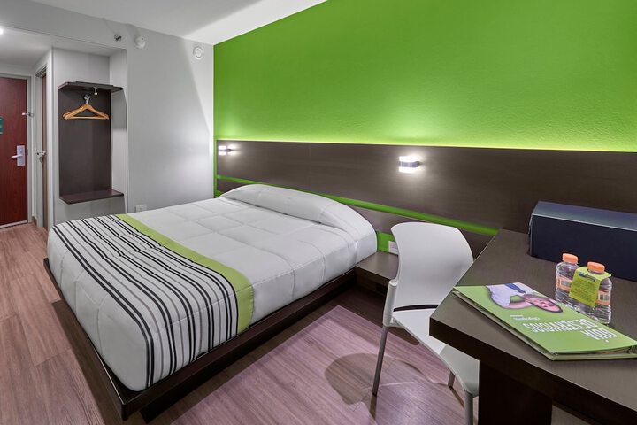 Room 7 of 46