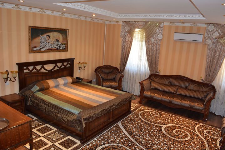 Room 15 of 39