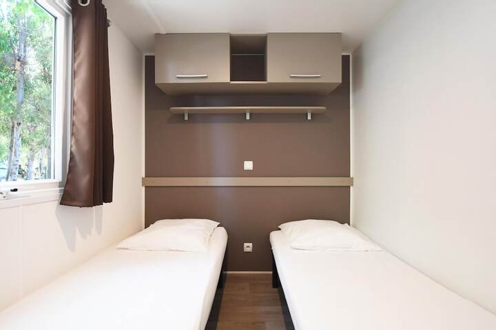 Room 20 of 104
