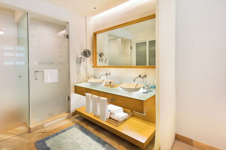 Clean Restrooms