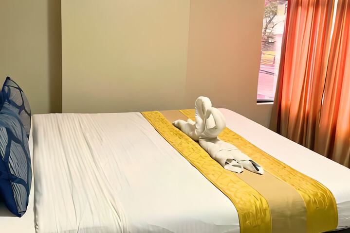 Room 17 of 26
