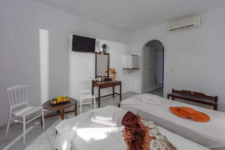 Room 8 of 56