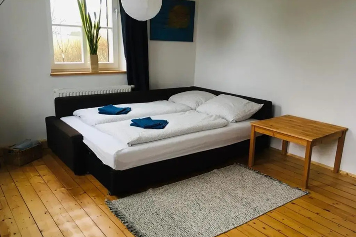 Room 2 of 11