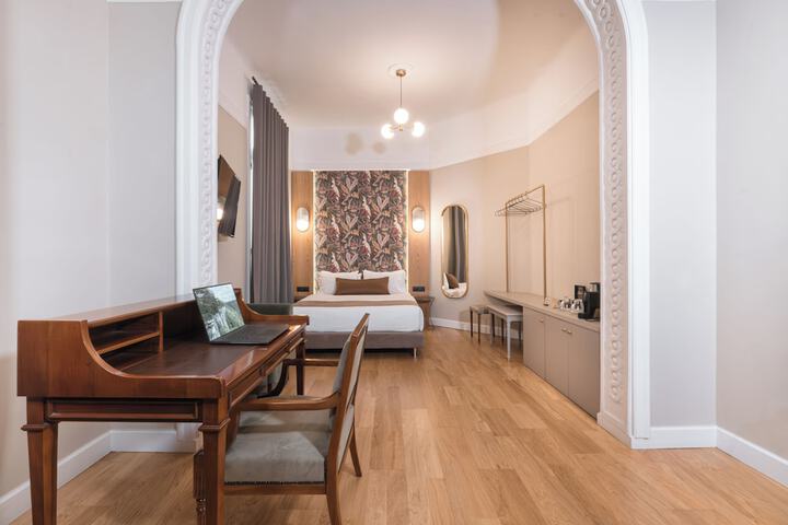 Room 20 of 81