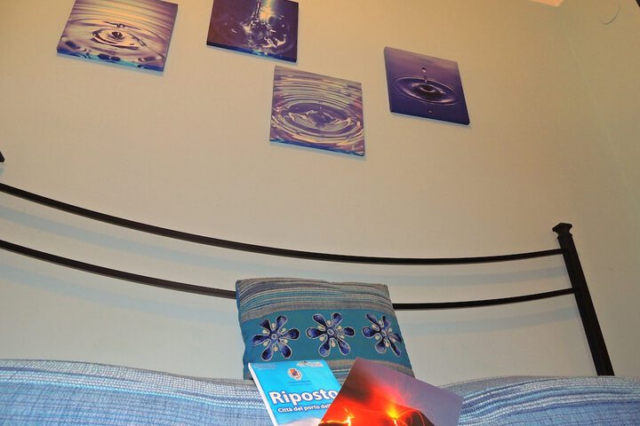 Room 8 of 53