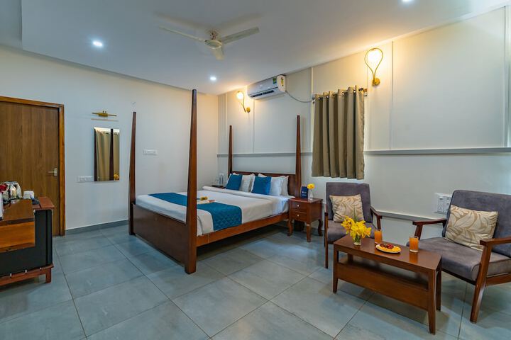 Room 16 of 33