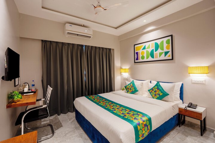 Room 16 of 26