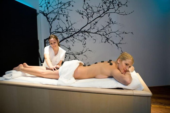 Spa 21 of 56