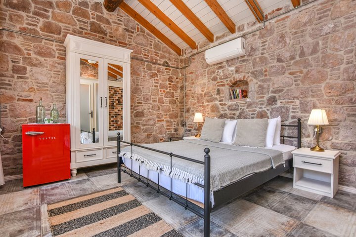 Lunaria Guest House in Ayvalik